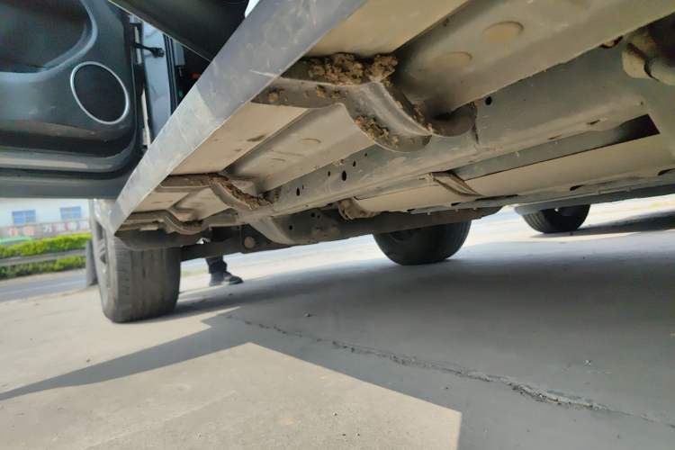 Used Tank 300 2024 2.0T Challenger Left Side Sill