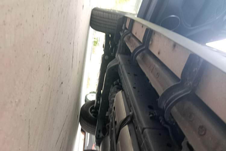 Used Tank 300 2024 2.0T Challenger Left Side Sill