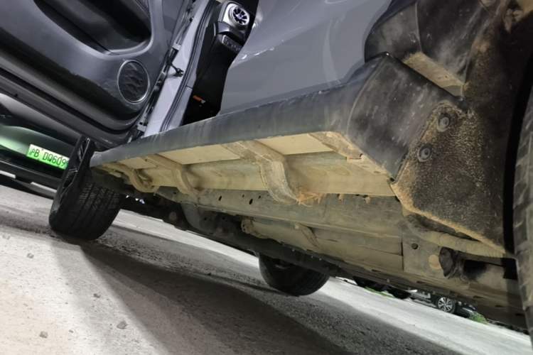 Used Tank 300 2024 2.0T Conqueror Left Side Sill