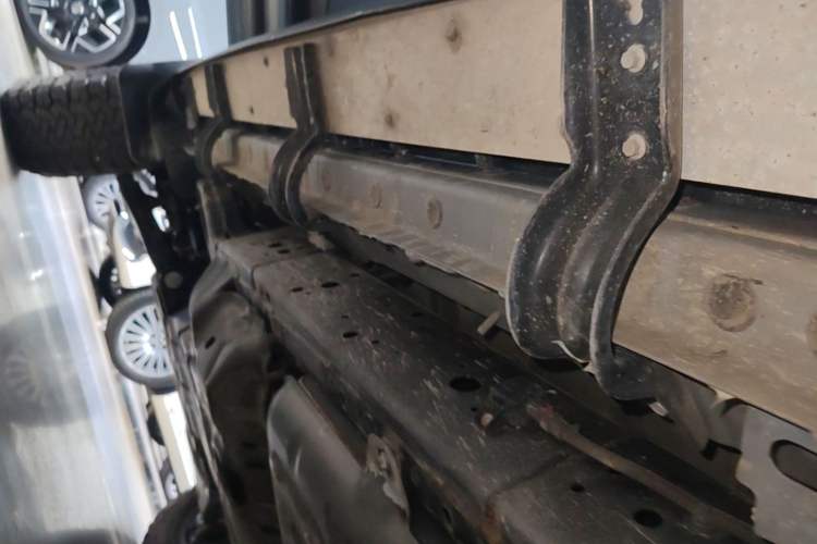 Used Tank 300 2024 2.0T Conqueror Left Side Sill