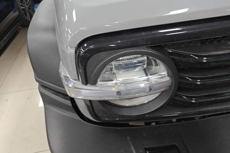 Used Tank 300 2024 2.0T Challenger Right Front Headlight