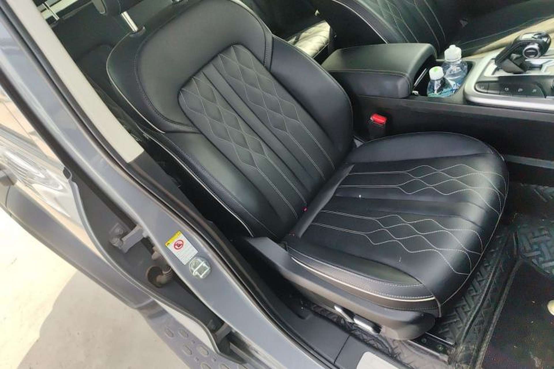 Used Tank 300 2024 2.0T Challenger Right Front Seat