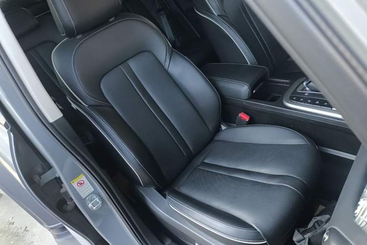Used Tank 300 2024 2.0T Conqueror Right Front Seat