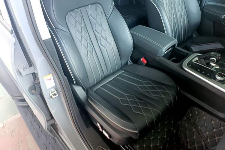 Used Tank 300 2024 2.0T Challenger Right Front Seat