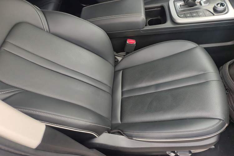 Used Tank 300 2024 2.0T Conqueror Right Front Seat