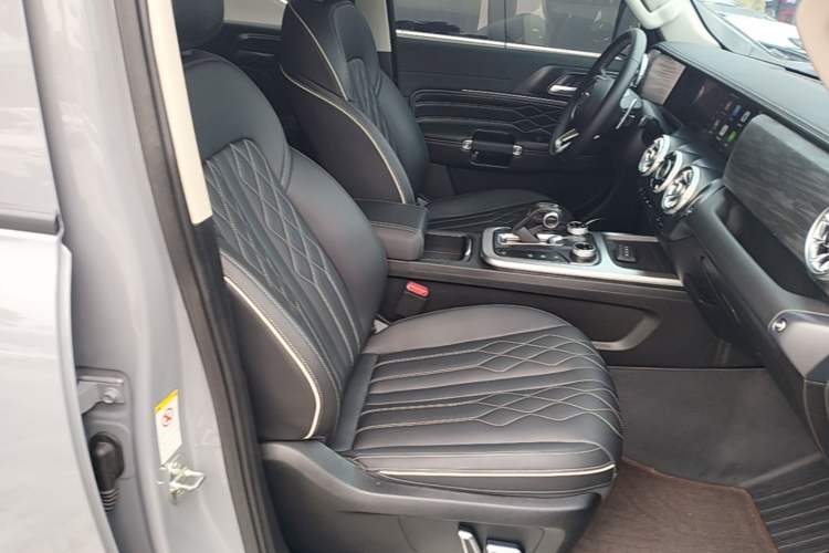 Used Tank 300 2024 2.0T Challenger Right Front Seat