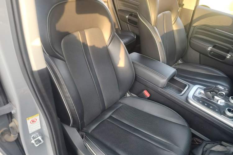 Used Tank 300 2024 2.0T Conqueror Right Front Seat