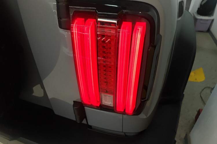 Used Tank 300 2024 2.0T Challenger Right Rear Taillight
