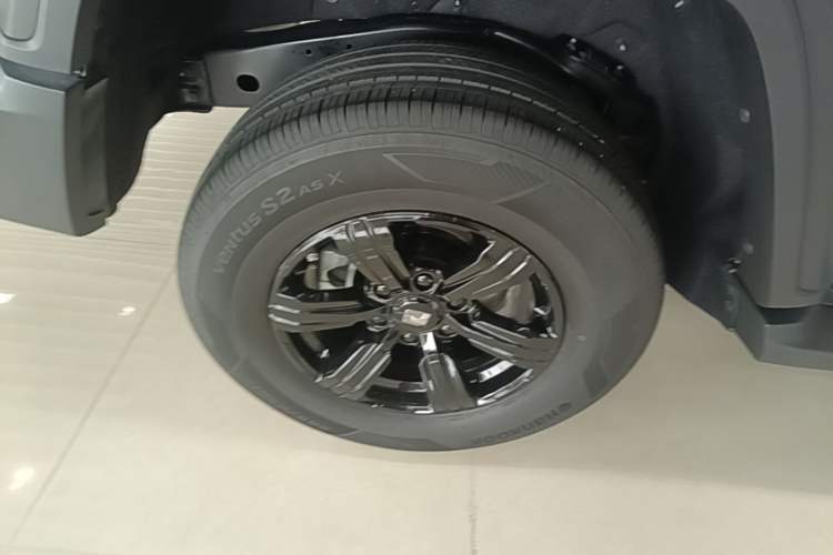 Used Tank 300 2024 2.0T Conqueror Right Rear Wheel Hub