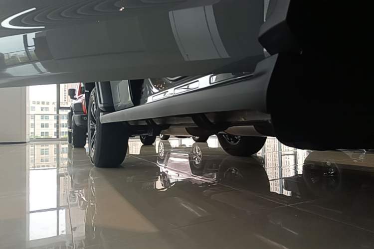 Used Tank 300 2024 2.0T Conqueror Right Side Sill