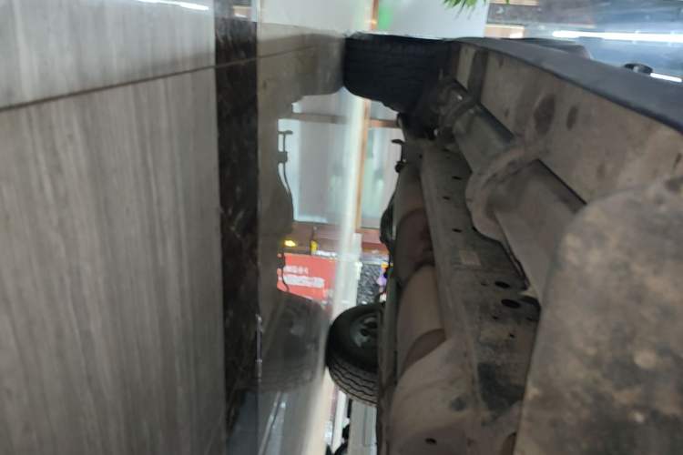 Used Tank 300 2024 2.0T Conqueror Right Side Sill