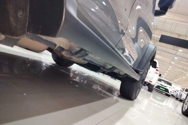 Used Tank 300 2024 2.0T Conqueror Right Side Sill