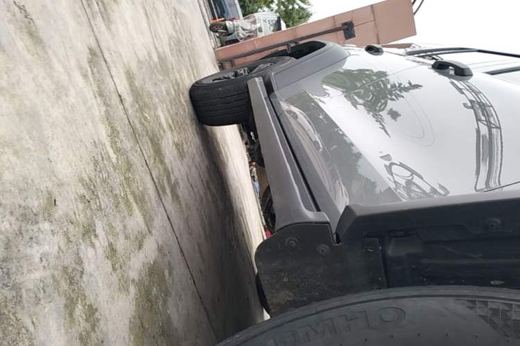 Used Tank 300 2024 2.0T Challenger Right Side Sill