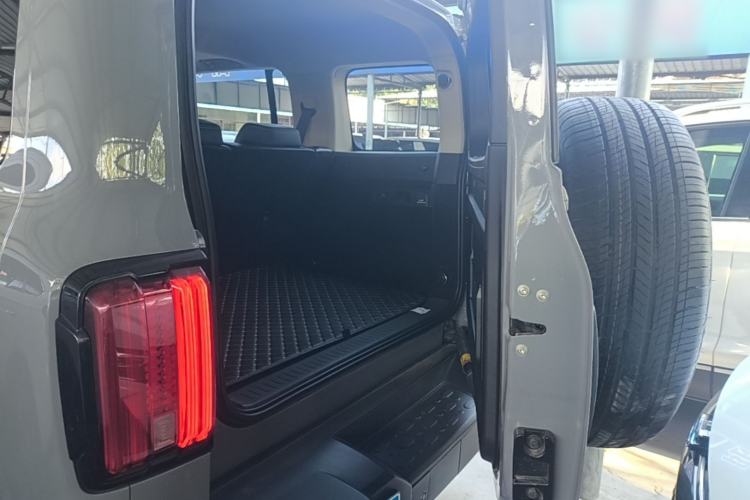 Used Tank 300 2024 2.0T Conqueror Trunk