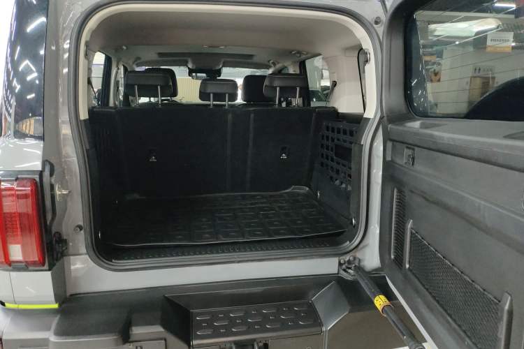 Used Tank 300 2024 2.0T Conqueror Trunk