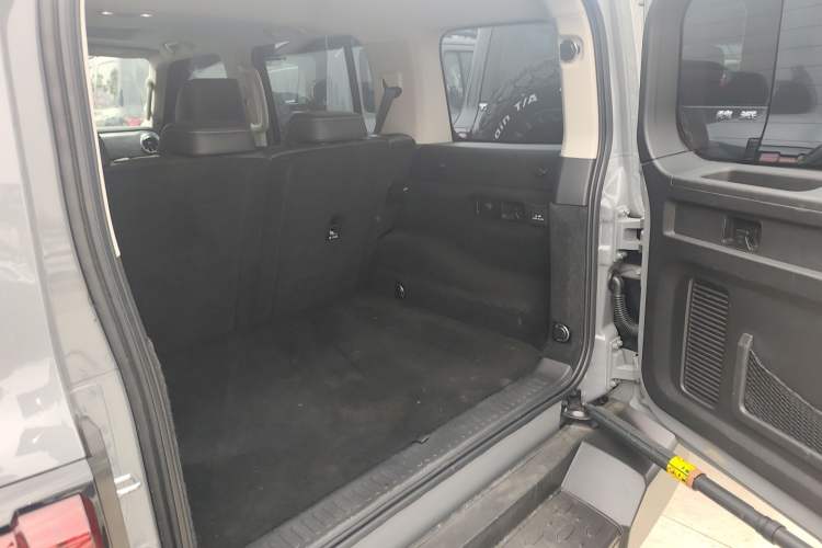 Used Tank 300 2024 2.0T Conqueror Trunk