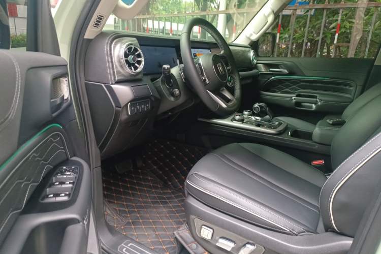 Used Tank 300 2024 2.0T Crosser Interior 3