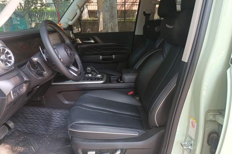 Used Tank 300 2024 2.0T Crosser Left Front Seat