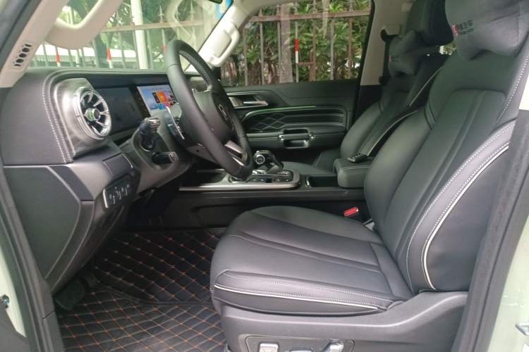Used Tank 300 2024 2.0T Crosser Left Front Seat