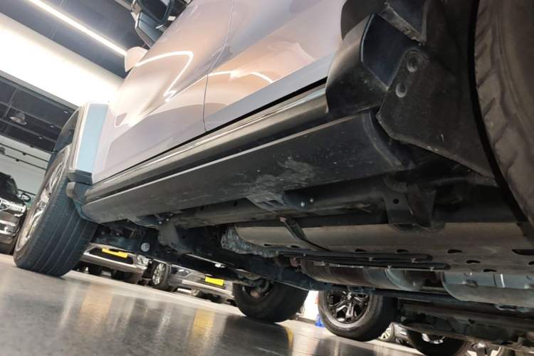 Used Tank 300 2024 2.0T Crosser Left Side Sill
