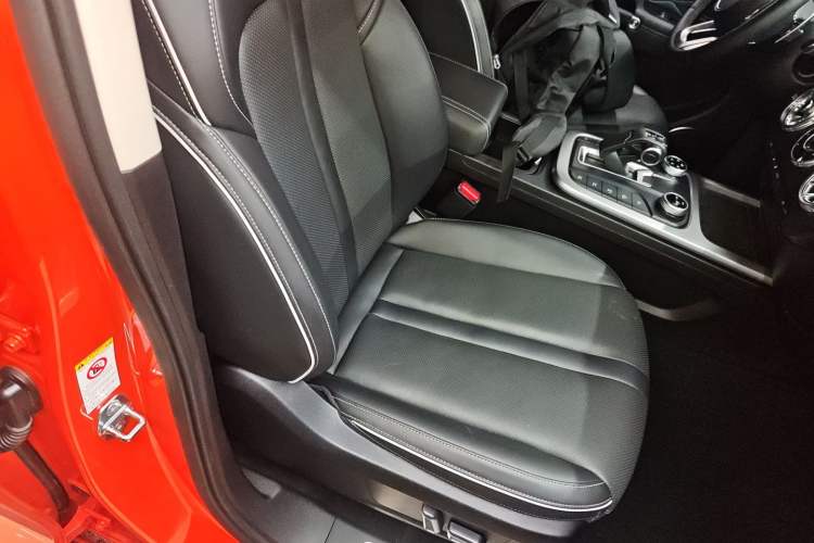 Used Tank 300 2024 2.0T Conqueror Right Front Seat