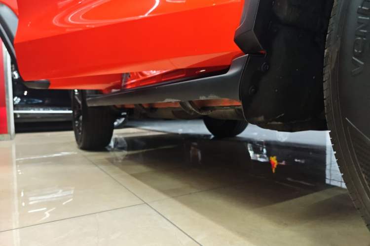 Used Tank 300 2024 2.0T Conqueror Right Side Sill