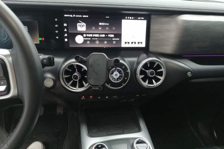 Used Tank 300 2024 2.0T Challenger Audio And AC Panel