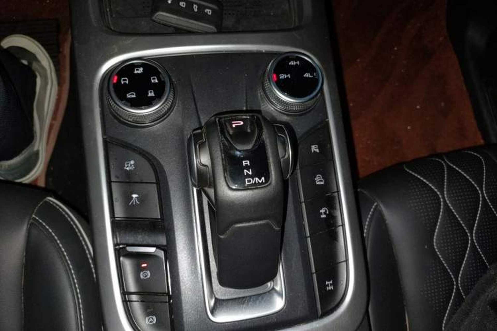 Used Tank 300 2024 2.0T Challenger Gear Lever