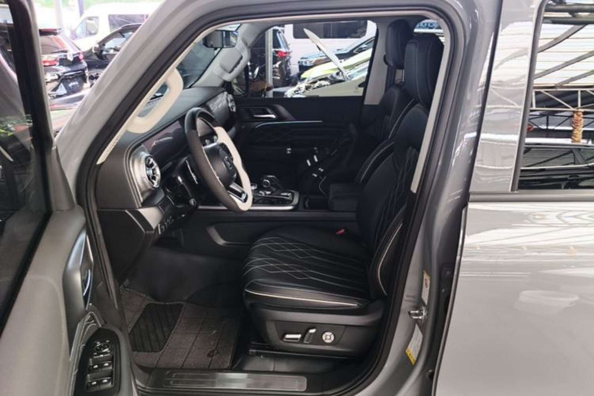 Used Tank 300 2024 2.0T Challenger Left Front Seat