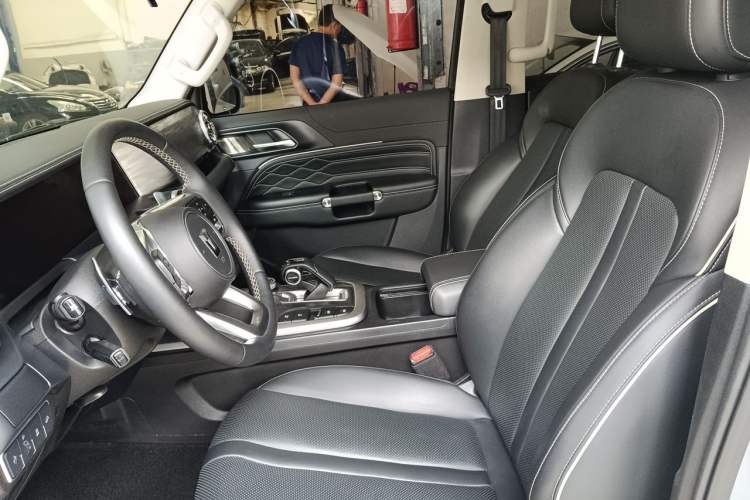 Used Tank 300 2024 2.0T Conqueror Left Front Seat