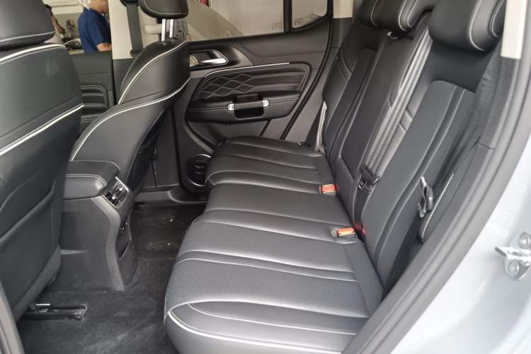 Used Tank 300 2024 2.0T Conqueror Left Rear Seat