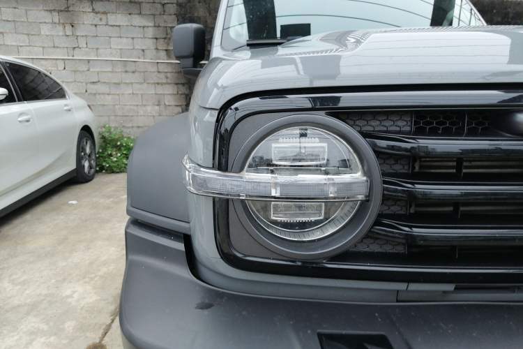 Used Tank 300 2024 2.0T Challenger Right Front Headlight