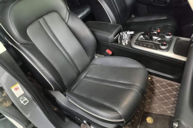 Used Tank 300 2024 2.0T Conqueror Right Front Seat