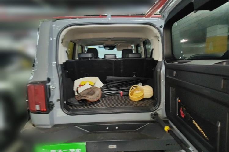 Used Tank 300 2024 2.0T Conqueror Trunk