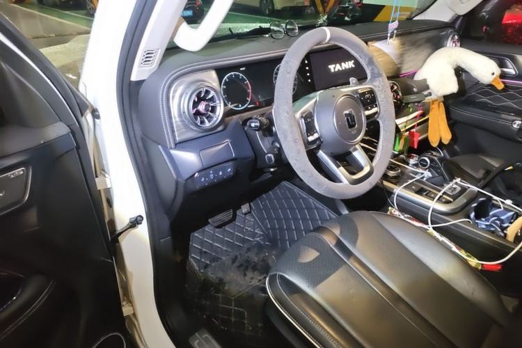 Used Tank 300 2024 2.0T Conqueror Center Console