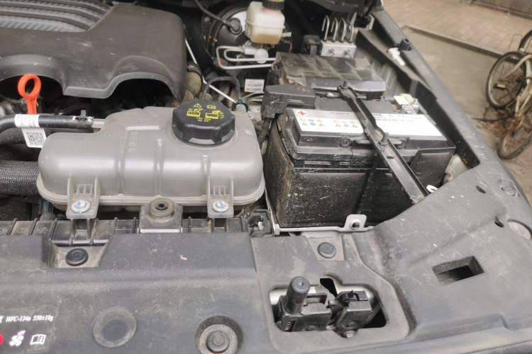 Used Tank 300 2024 2.0T Challenger Engine Bay Left