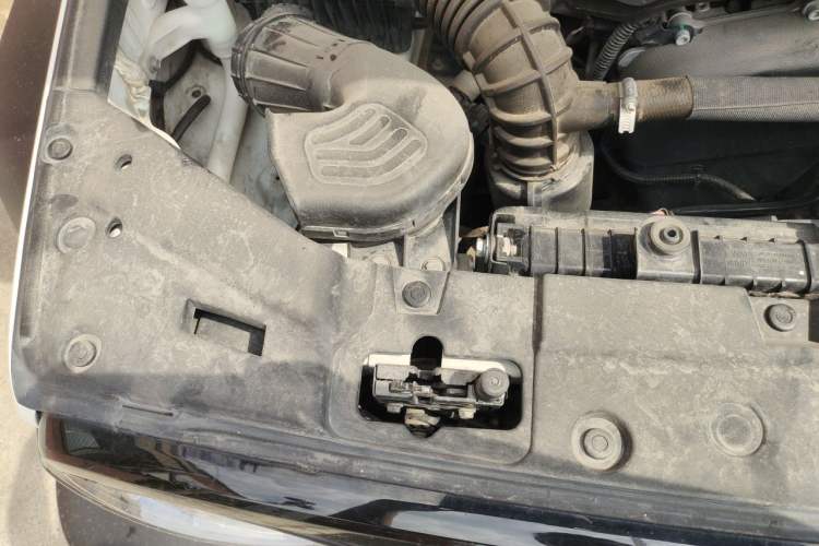 Used Tank 300 2024 2.0T Conqueror Engine Bay Right
