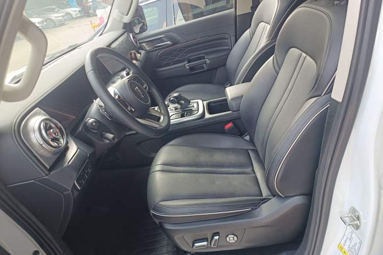 Used Tank 300 2024 2.0T Conqueror Left Front Seat