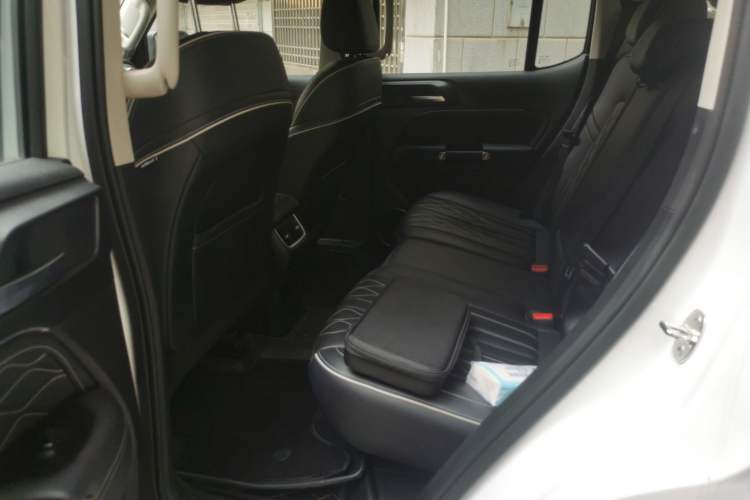 Used Tank 300 2024 2.0T Challenger Left Rear Seat