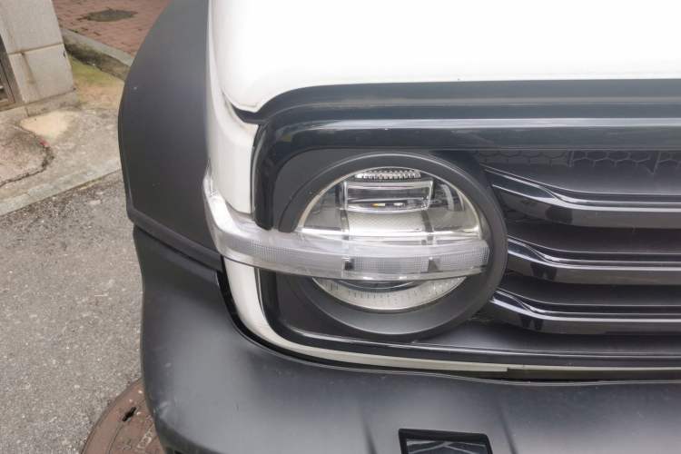 Used Tank 300 2024 2.0T Challenger Right Front Headlight