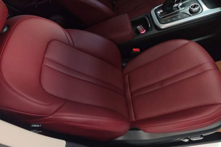 Used Tank 300 2024 2.0T Conqueror Right Front Seat