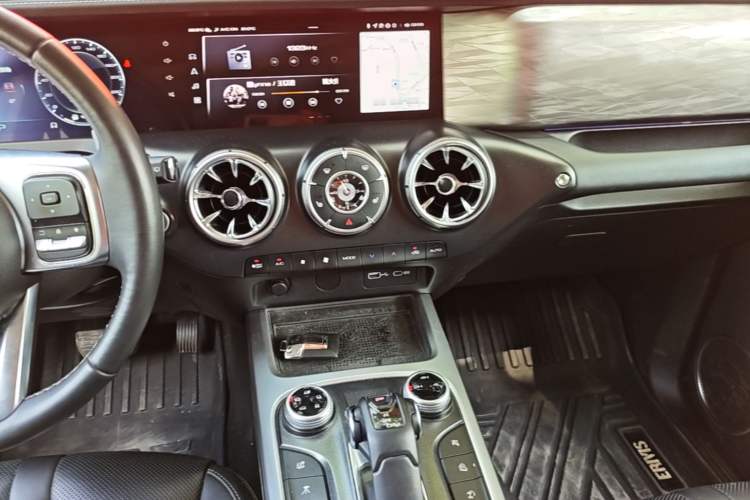 Used Tank 300 2024 2.0T Conqueror Audio And AC Panel