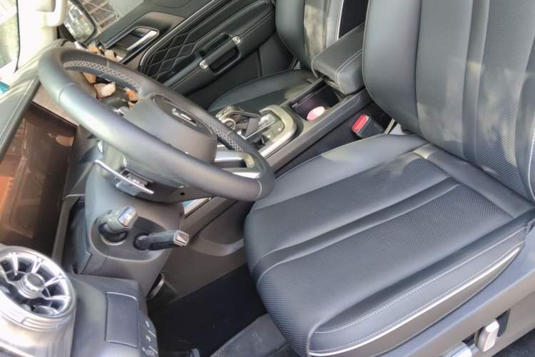 Used Tank 300 2024 2.0T Crosser Left Front Seat