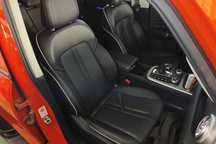 Used Tank 300 2024 2.0T Conqueror Right Front Seat