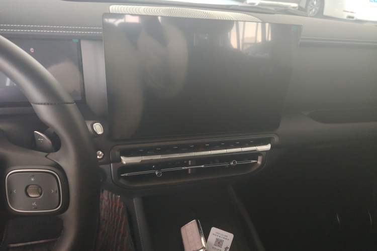 Used Tank 300 2025 2.0T Conqueror Audio And AC Panel
