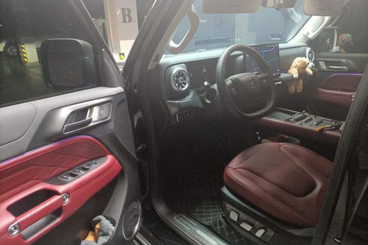 Used Tank 300 2025 2.0T Conqueror Driver Seat