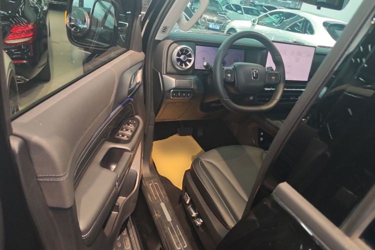Used Tank 300 2025 2.0T Conqueror Driver Seat
