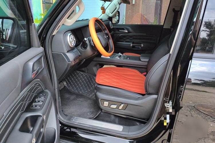 Used Tank 300 2025 2.0T Challenger Driver Seat