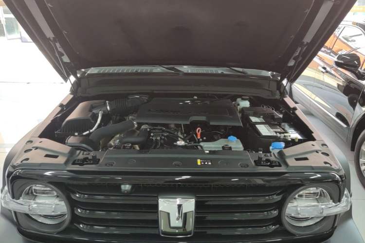 Used Tank 300 2025 2.4T Diesel Version Engine Bay