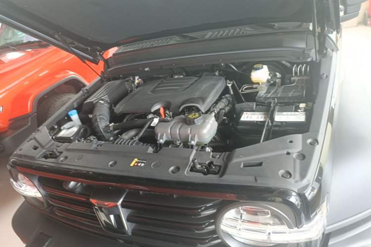Used Tank 300 2025 2.0T Conqueror Engine Bay